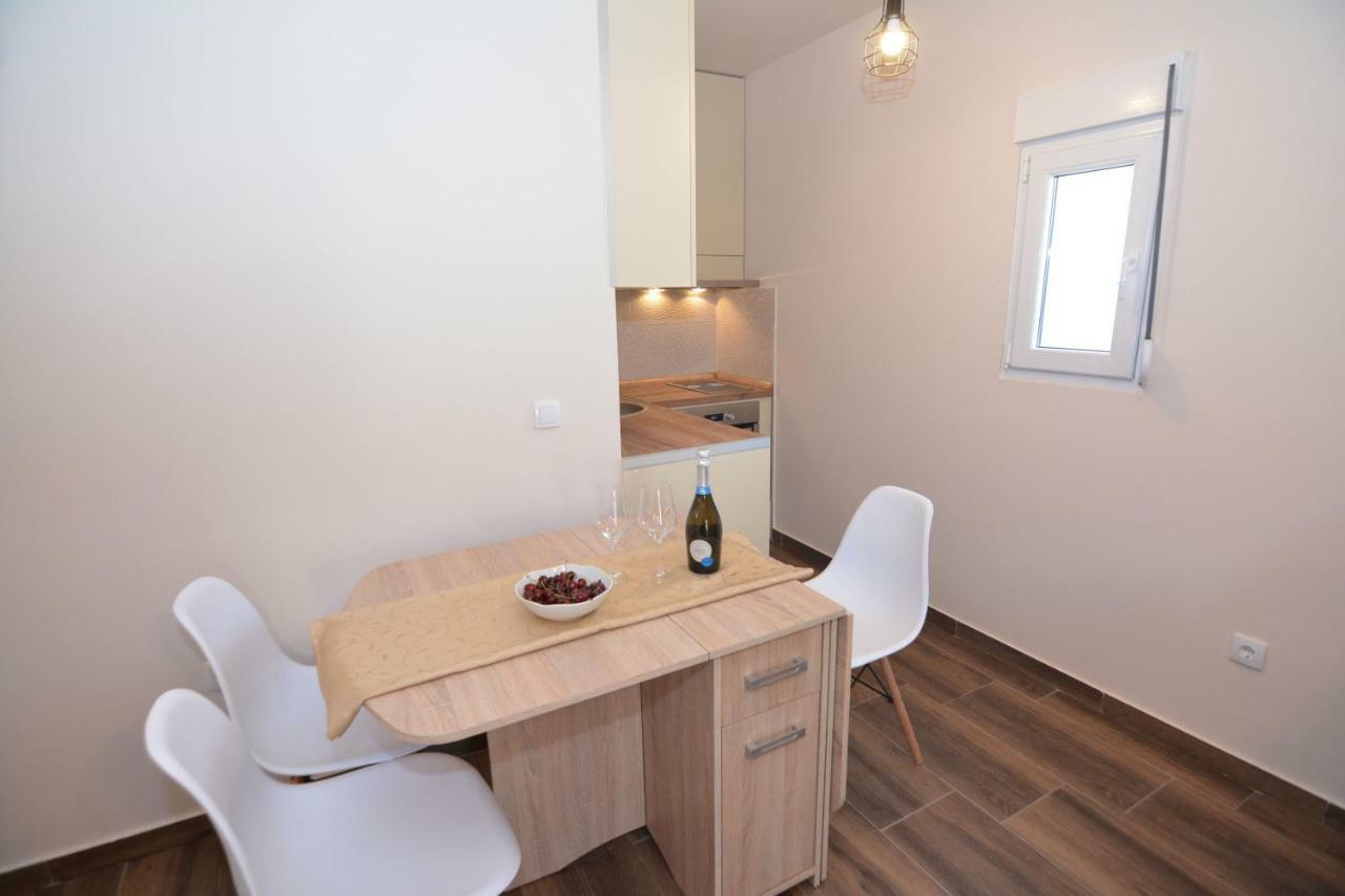 Apartment Petra Teodo Esterno foto